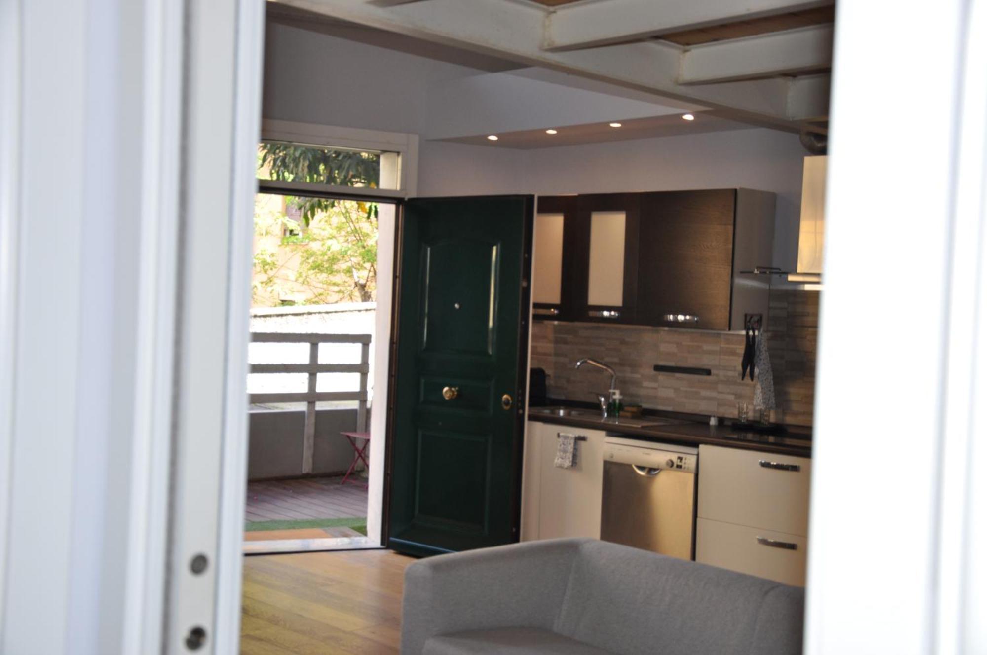 Appartamento Montallegro 32m Free Parking *