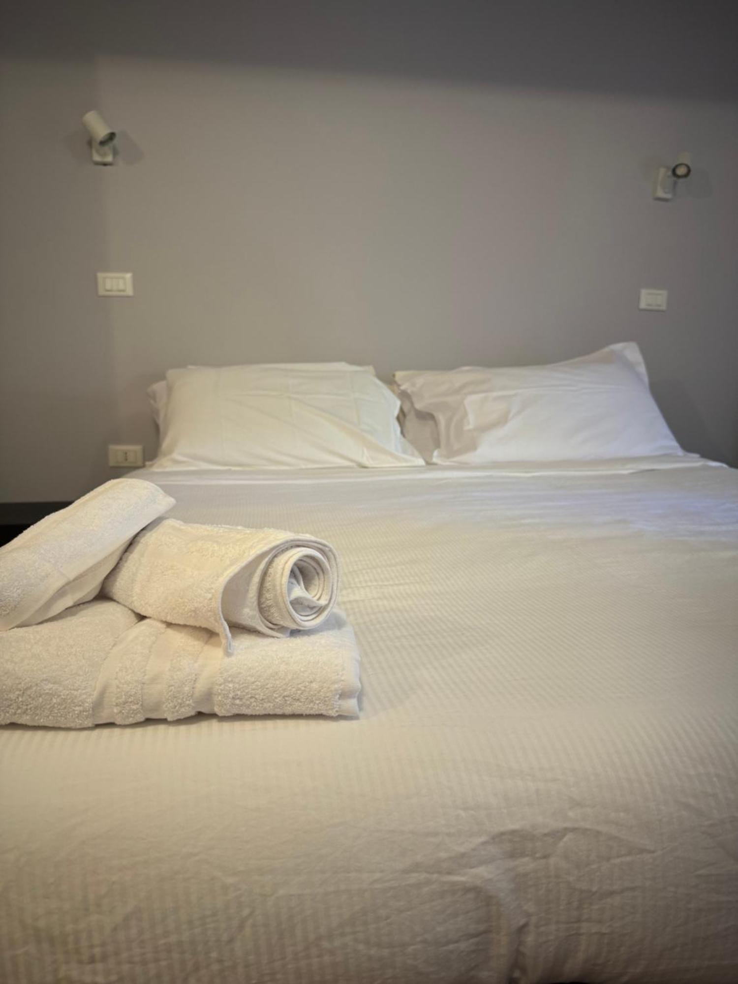 Montallegro 32m Free Parking Appartamento