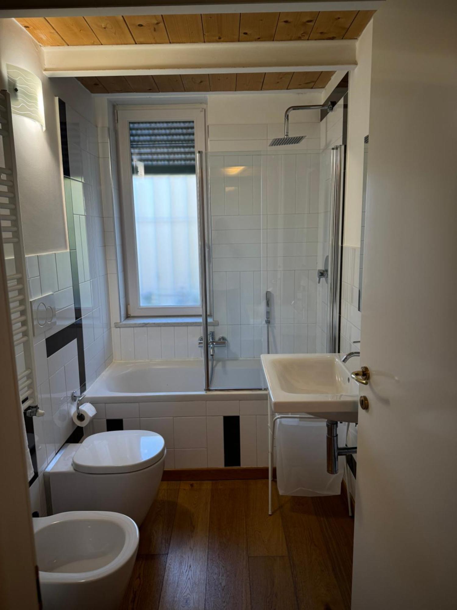 Montallegro 32m Free Parking Appartamento